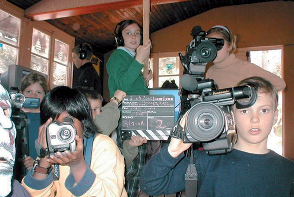 Amis D Enfance Téléfilm Lieu De Tournage Colonie arts, cinéma, tournage vidéo pour ados | Vacances PEP